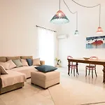 Casa Degli Affreschi A Palazzo Lungarini