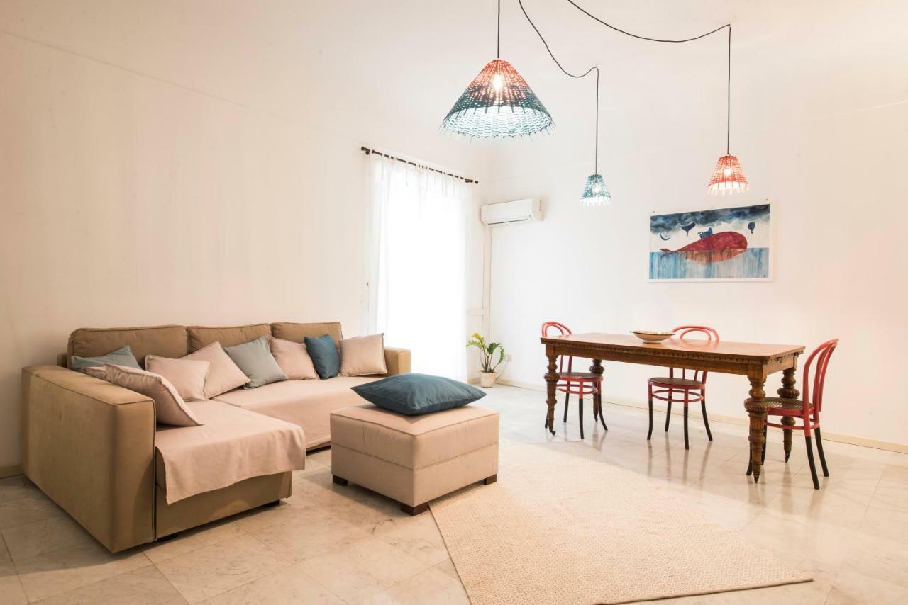Casa Degli Affreschi A Palazzo Lungarini Apartamento *