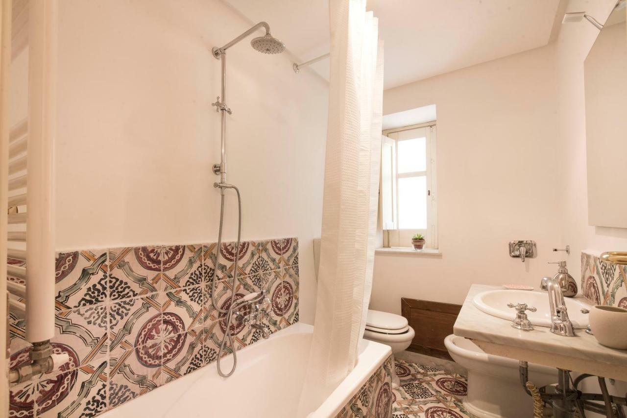 Casa Degli Affreschi A Palazzo Lungarini * Palermo