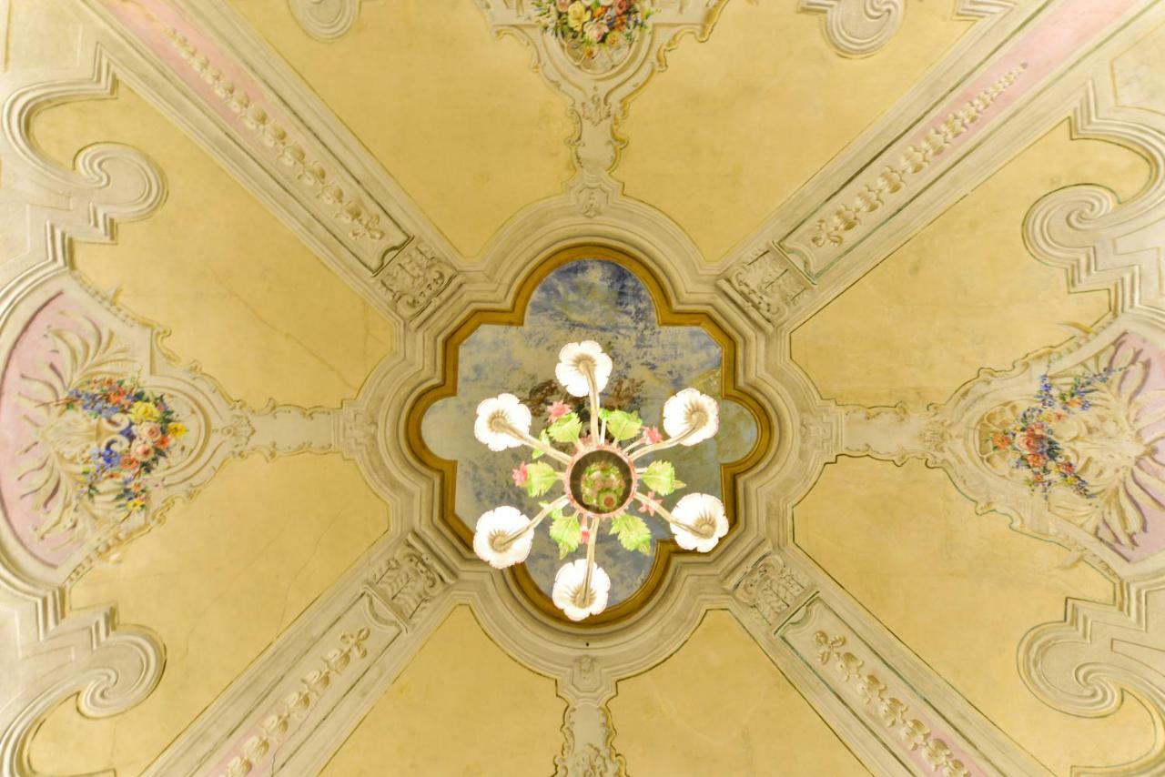 Casa Degli Affreschi A Palazzo Lungarini Palermo